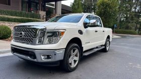 NISSAN TITAN SL