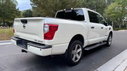 NISSAN TITAN SL full